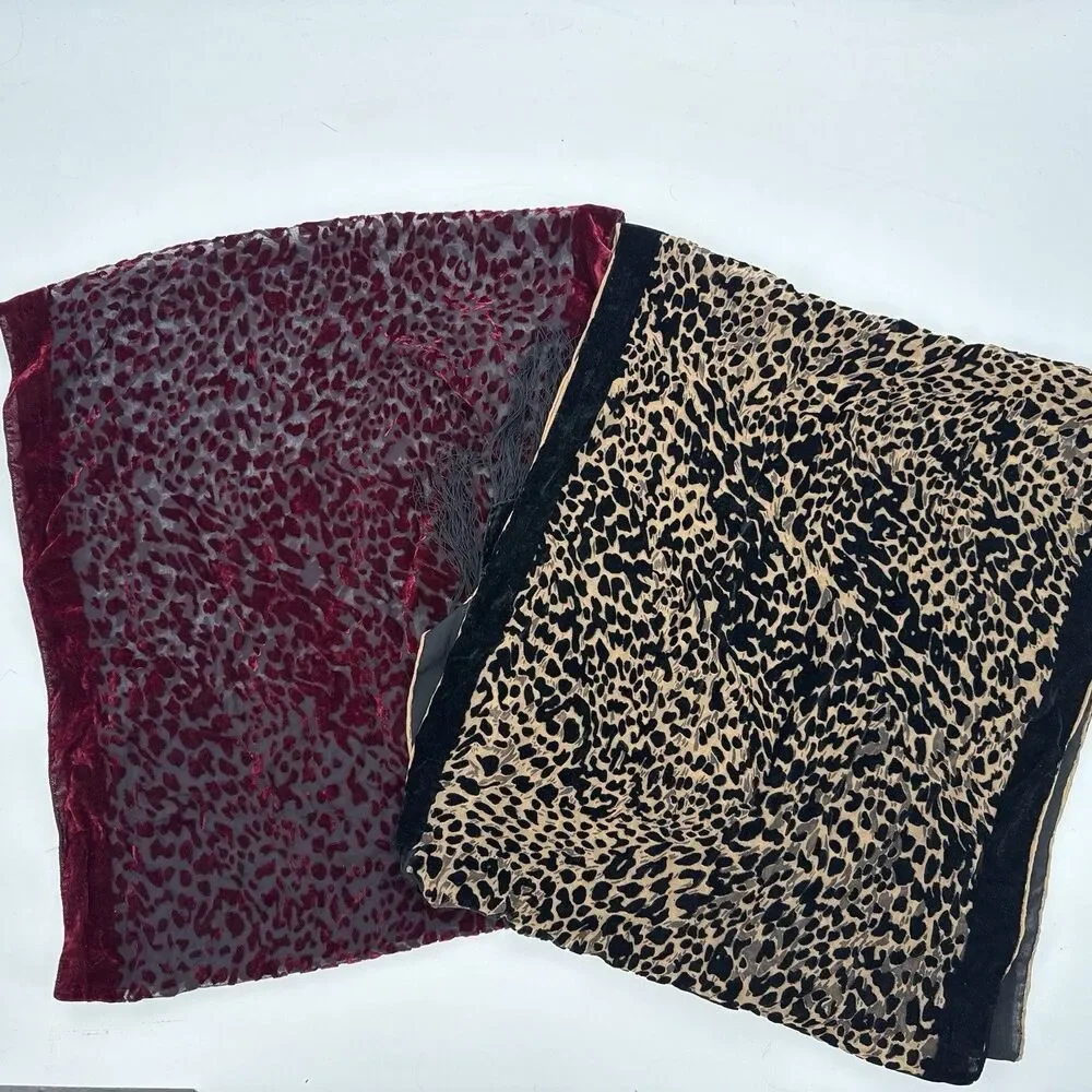 Vintage size red